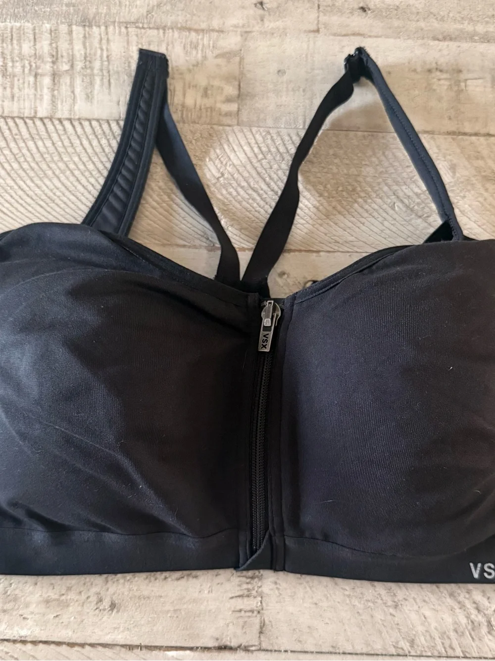 Victoria’s Secret VSX Knockout Front-Zip Black Sports Bra - 34DD